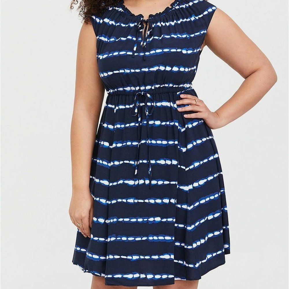 TORRID Navy Tie-Dye Challis Skater Dress EUC